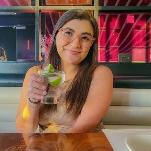 Meet your Posher, Brittany